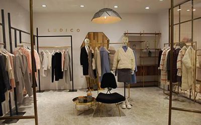 服裝店鋪管理軟件小程序實現(xiàn)手機維護顧客