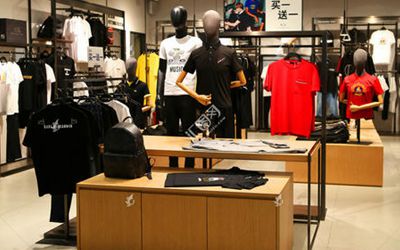 使用智能服裝店收銀app 收錢和營(yíng)銷一舉兩得